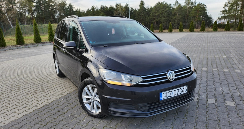 Volkswagen Touran cena 59400 przebieg: 260018, rok produkcji 2017 z Czarne małe 667